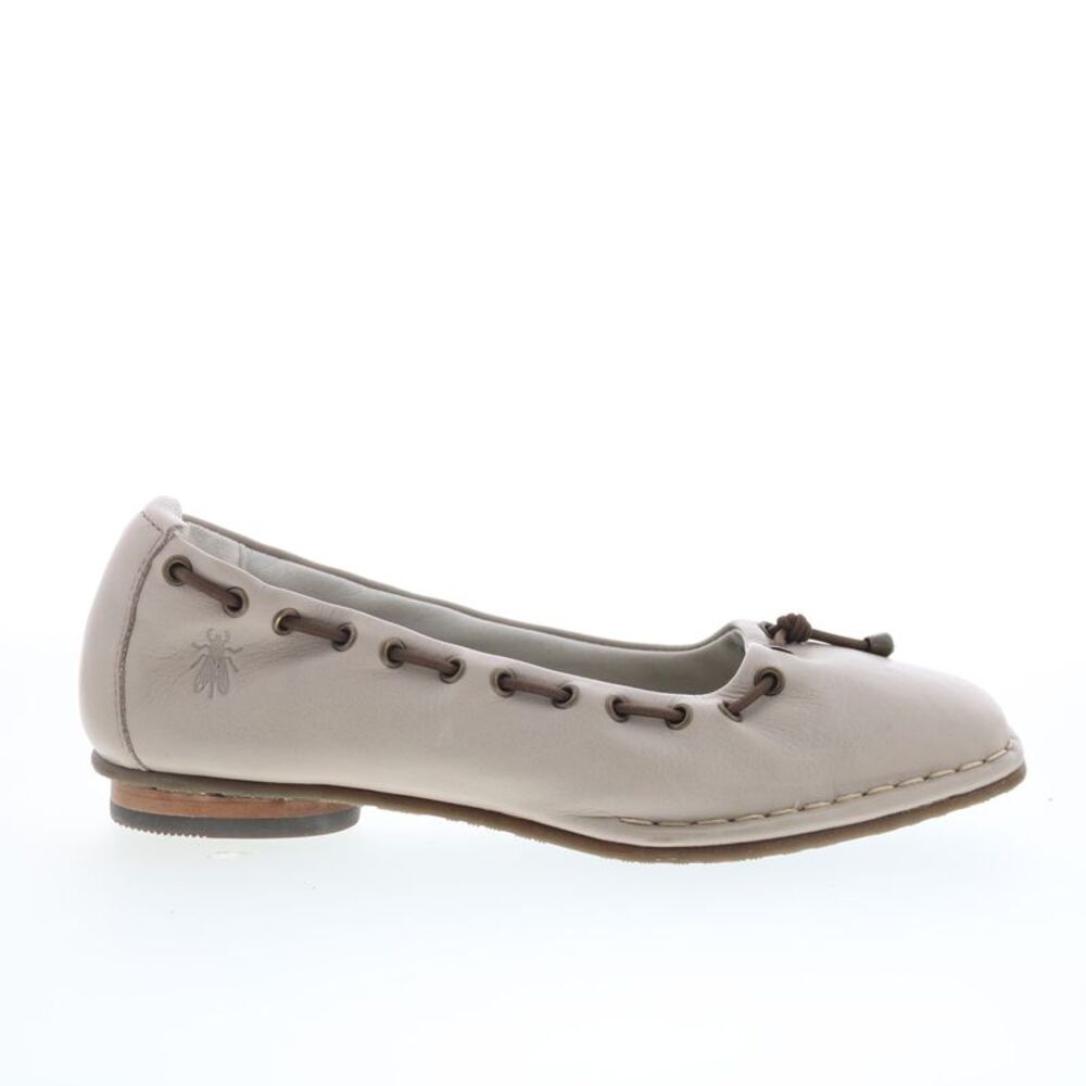 Fly London Womens Bapi Beige Shoes (NWT)